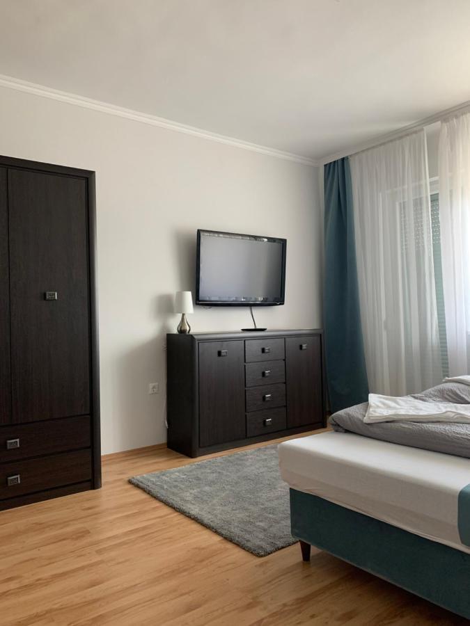 Thermal Next I Weninger Apartman Kiskunhalas Exteriör bild