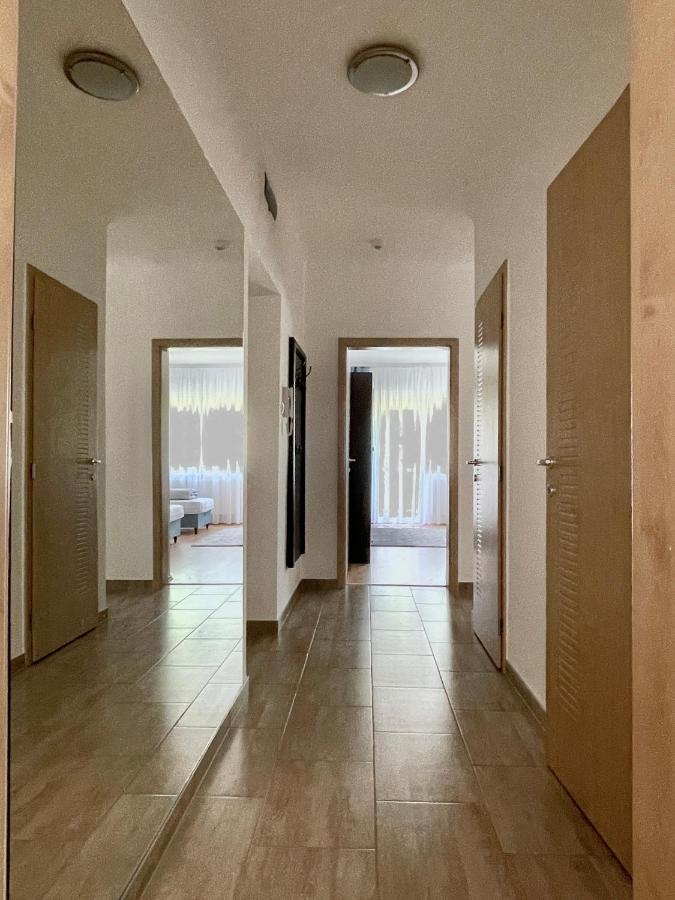 Thermal Next I Weninger Apartman Kiskunhalas Exteriör bild