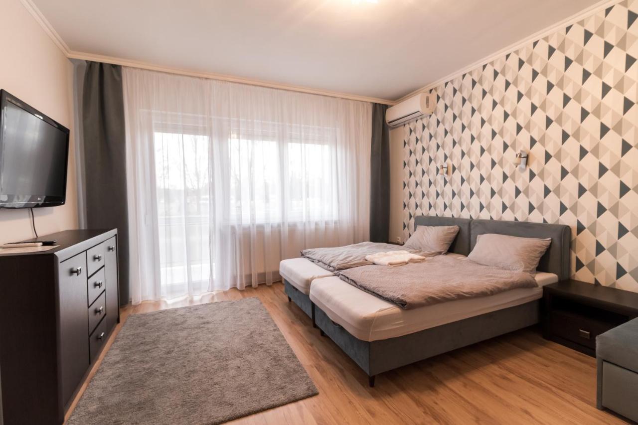 Thermal Next I Weninger Apartman Kiskunhalas Exteriör bild