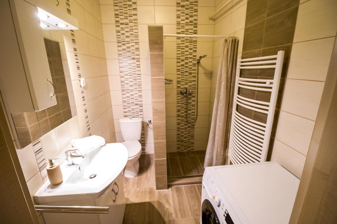 Thermal Next I Weninger Apartman Kiskunhalas Exteriör bild