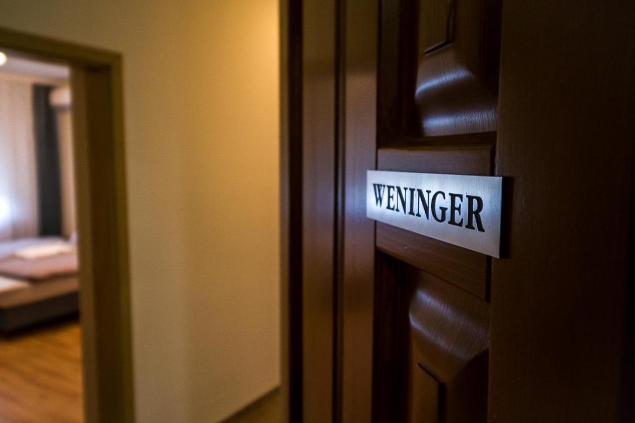 Thermal Next I Weninger Apartman Kiskunhalas Exteriör bild