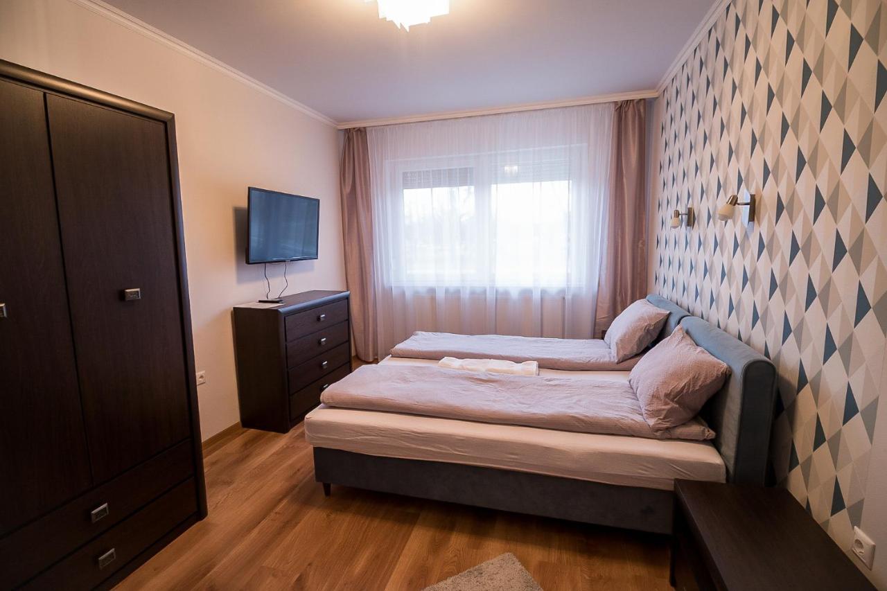 Thermal Next I Weninger Apartman Kiskunhalas Exteriör bild