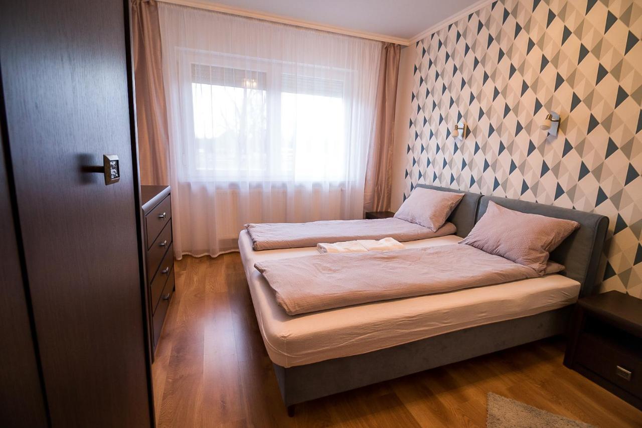 Thermal Next I Weninger Apartman Kiskunhalas Exteriör bild